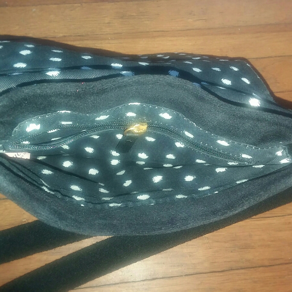 Juicy Couture Black satchel!!!!!!! Poka-Dot Interior soft material
ITEM #1 - Picture 16 of 16